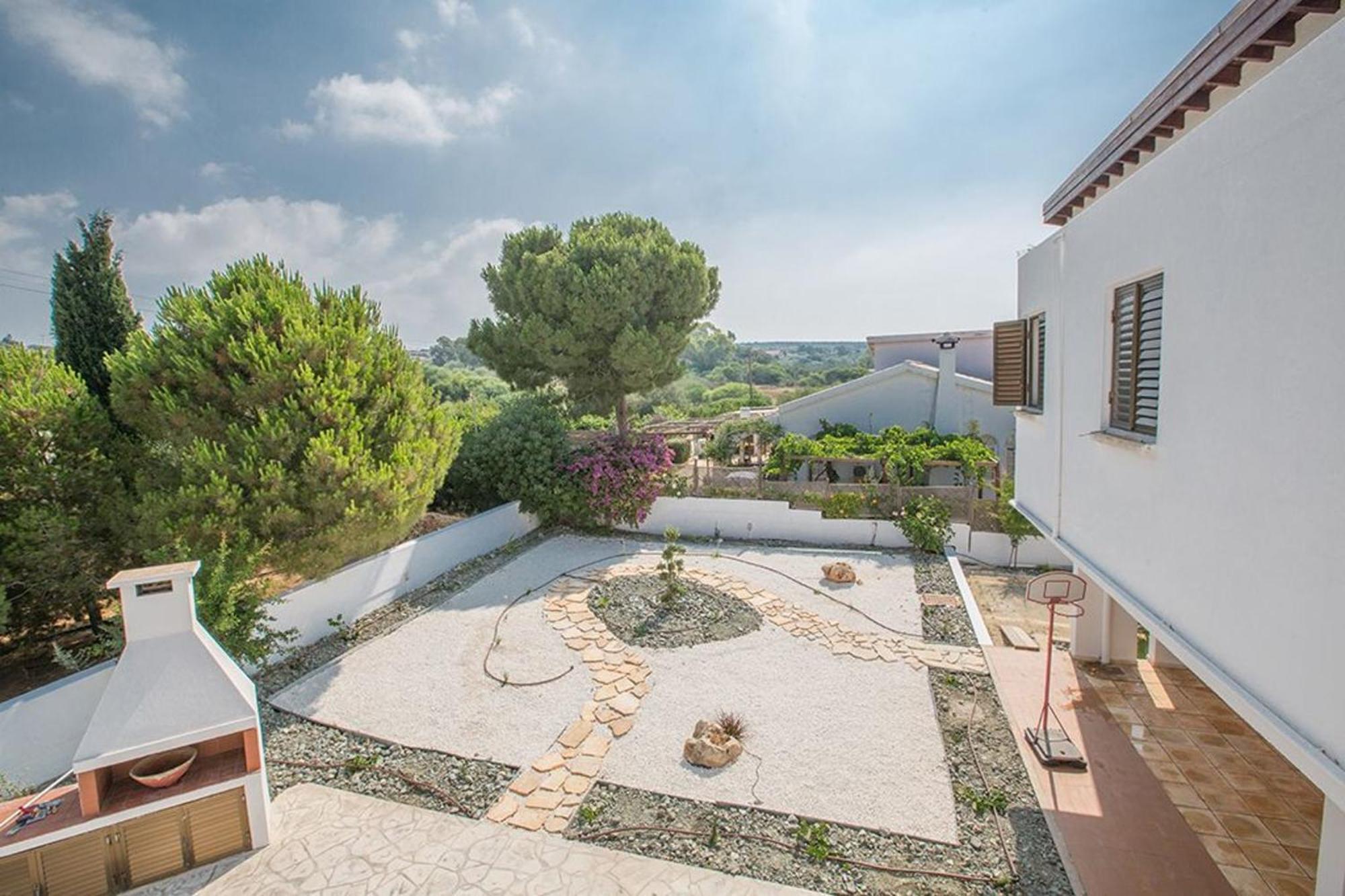Nepou - Beautiful 4 Bedroom - Located In With Private Pool Willa *