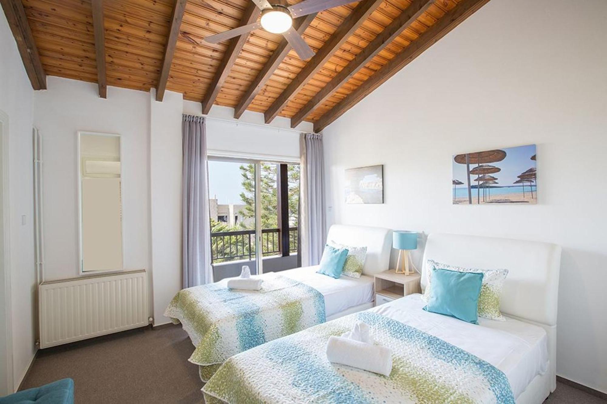 Nepou - Beautiful 4 Bedroom - Located In With Private Pool Villa *